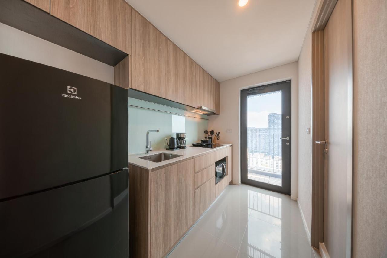 Ramada By Wyndham Bangkok Sukhumvit 87 Hotel Buitenkant foto