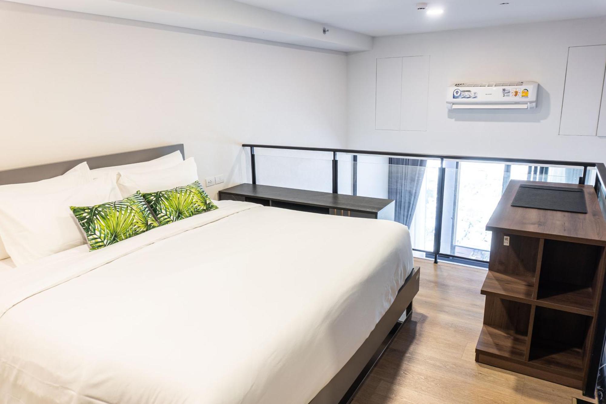 Ramada By Wyndham Bangkok Sukhumvit 87 Hotel Buitenkant foto