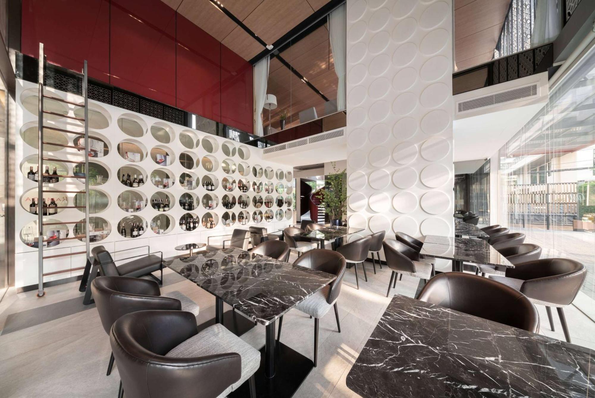 Ramada By Wyndham Bangkok Sukhumvit 87 Hotel Buitenkant foto
