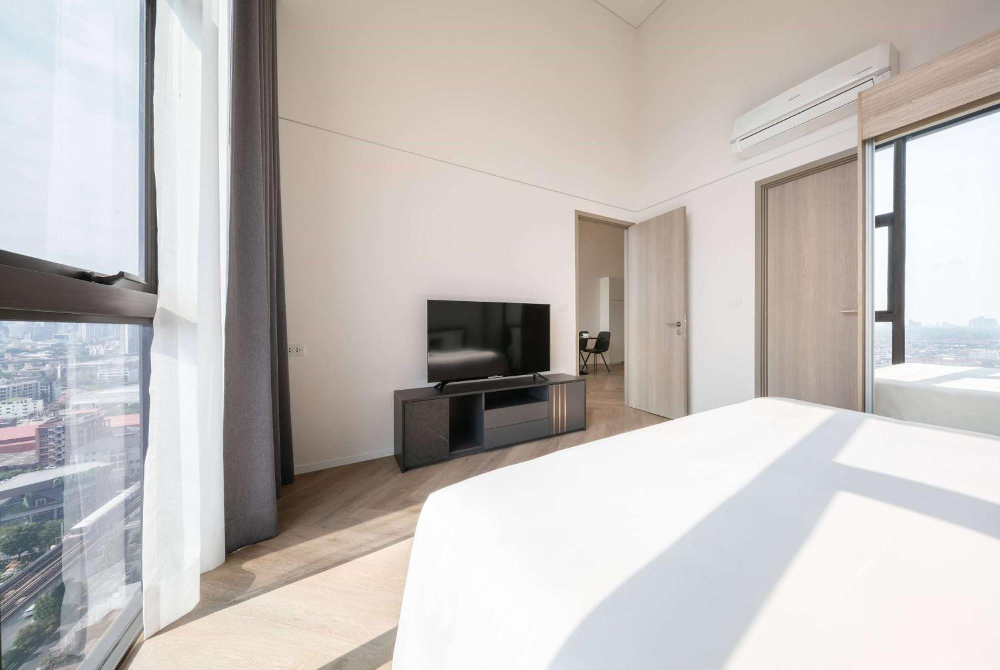 Ramada By Wyndham Bangkok Sukhumvit 87 Hotel Buitenkant foto