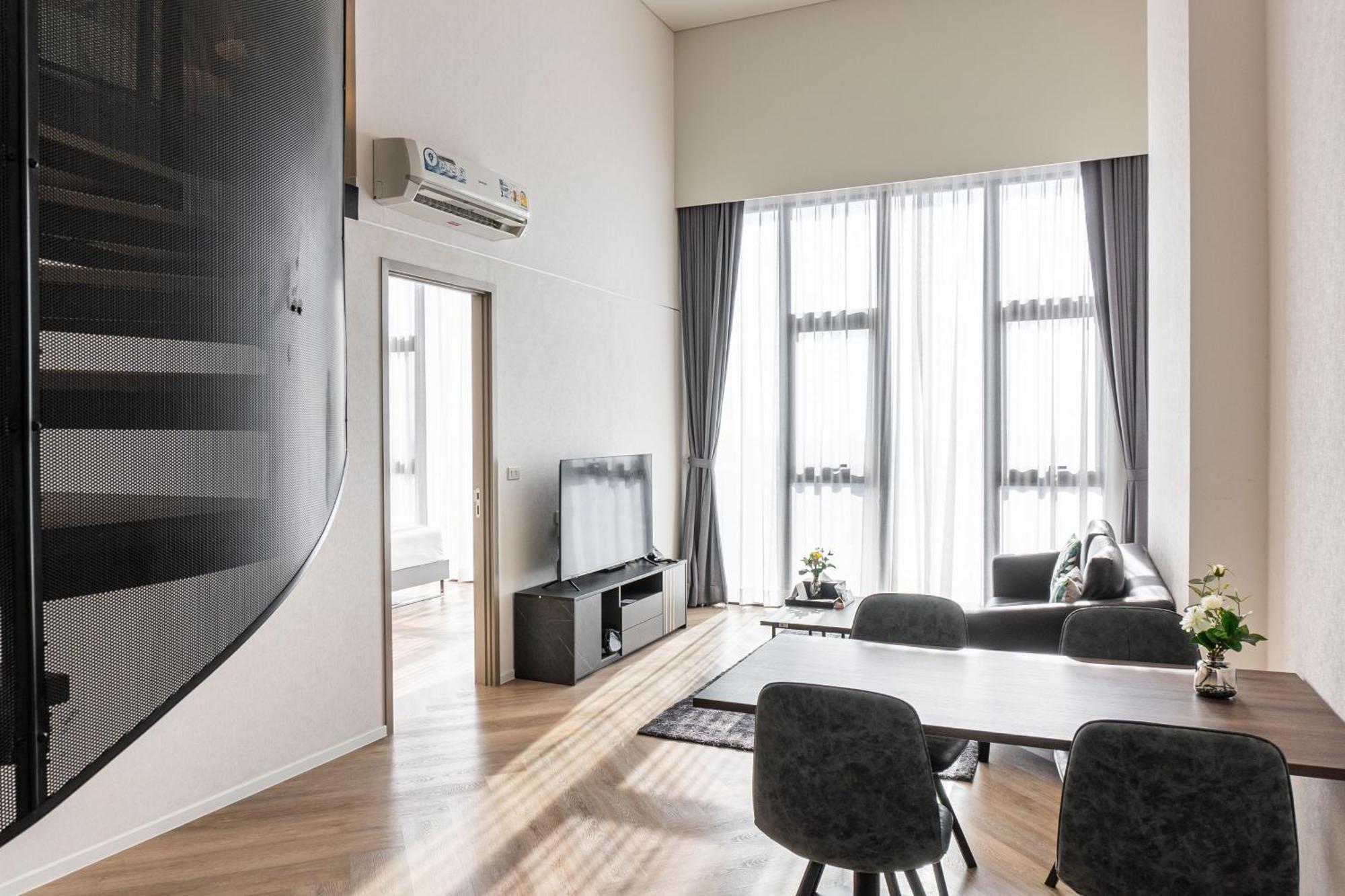 Ramada By Wyndham Bangkok Sukhumvit 87 Hotel Buitenkant foto